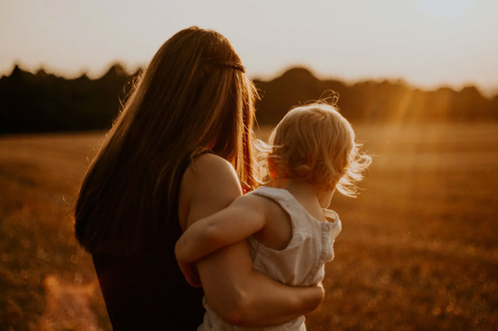 代生宝宝湿疹能否自愈?全面解析与应对策略 代生宝宝湿疹能否自愈?全面解析与应对策略