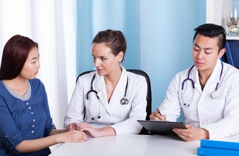 代生宝宝低血糖症，症状、原因与应对策略